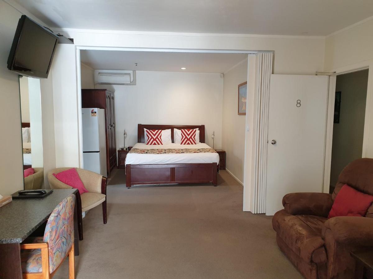 At Eden Park Motel Окленд Экстерьер фото