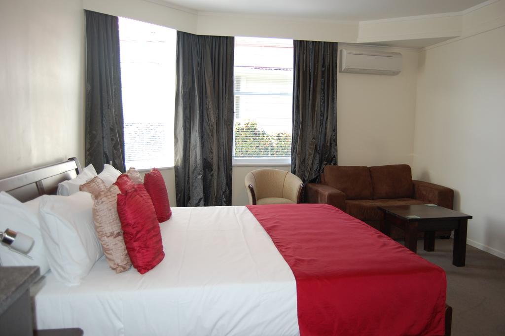 At Eden Park Motel Окленд Экстерьер фото